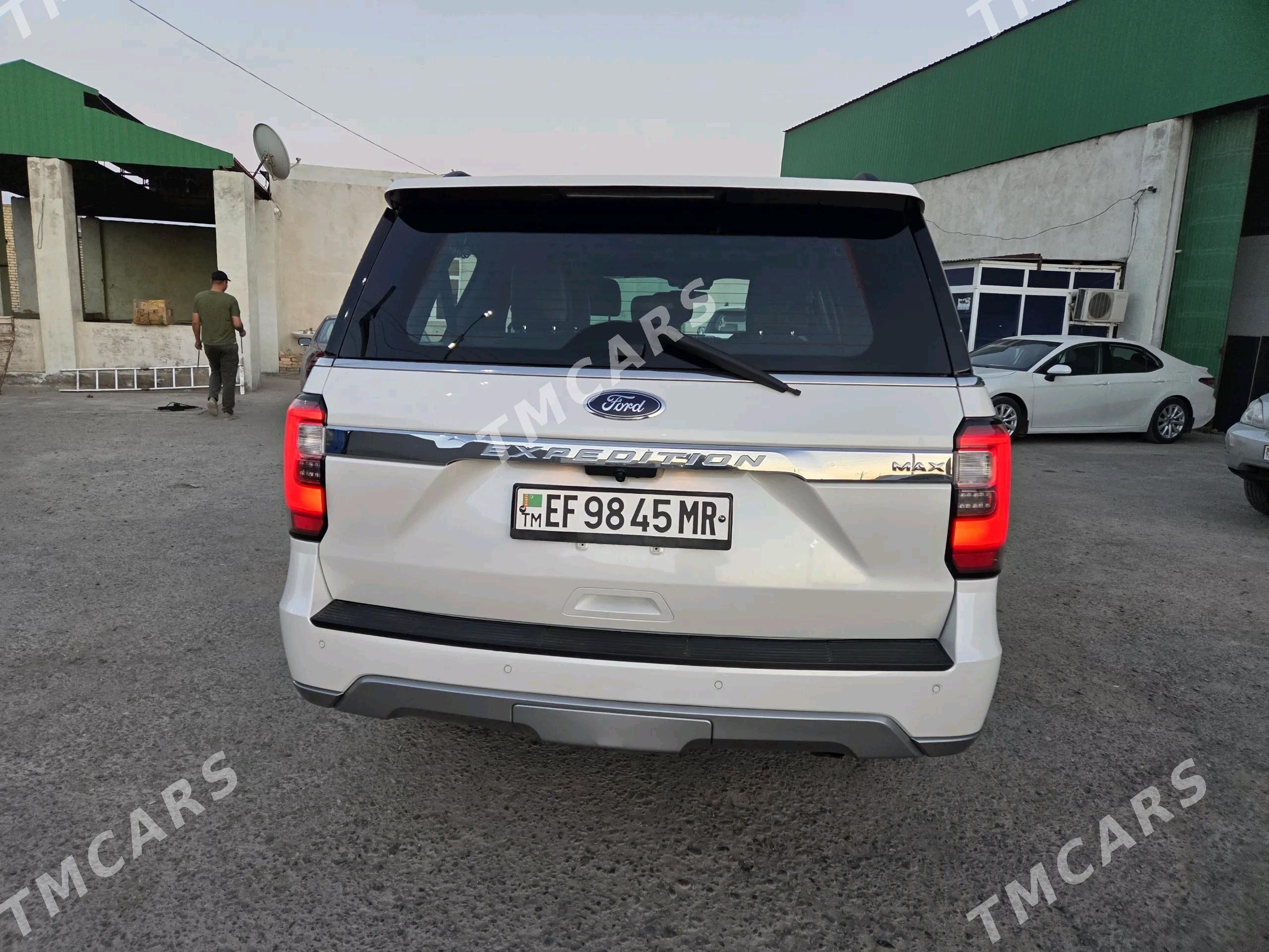 Ford Expedition 2021 - 550 000 TMT - "Altyn Asyr" Gündogar bazary (Jygyllyk) - img 3
