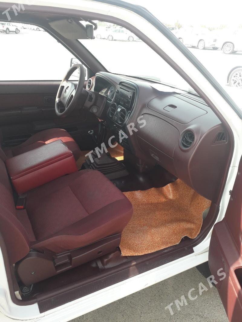 Nissan Navara 2013 - 175 000 TMT - 11 mkr - img 3