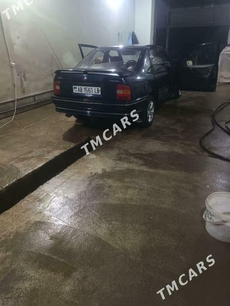 Opel Vectra 1992 - 24 000 TMT - Сейди - img 3