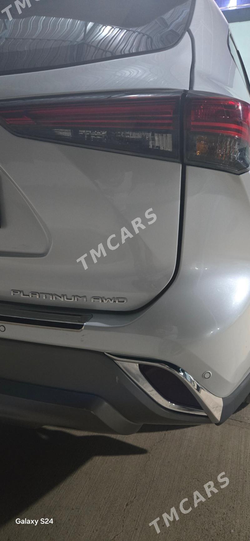 Toyota Highlander 2022 - 532 000 TMT - Ашхабад - img 6