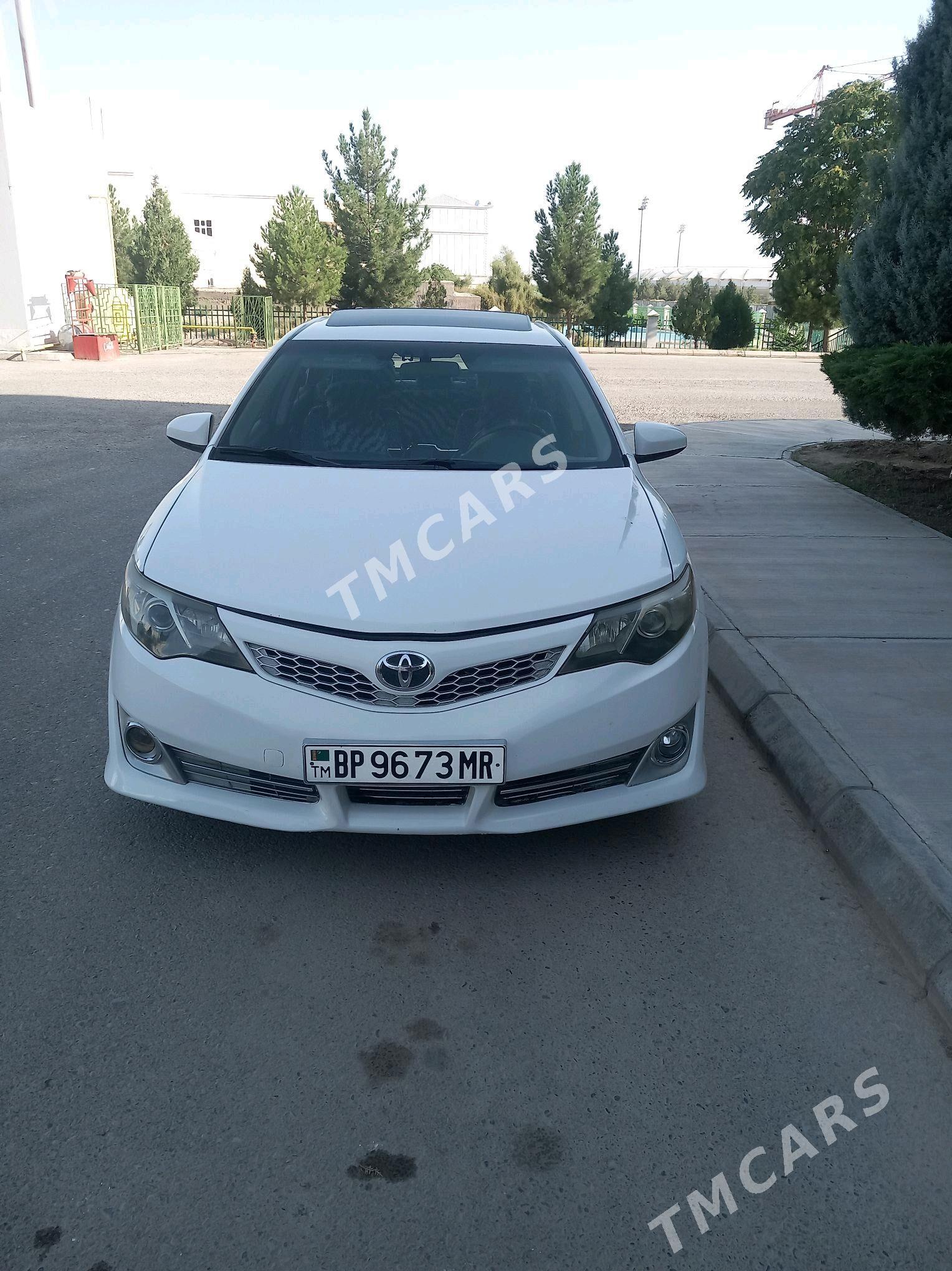 Toyota Camry 2012 - 190 000 TMT - Мургап - img 2