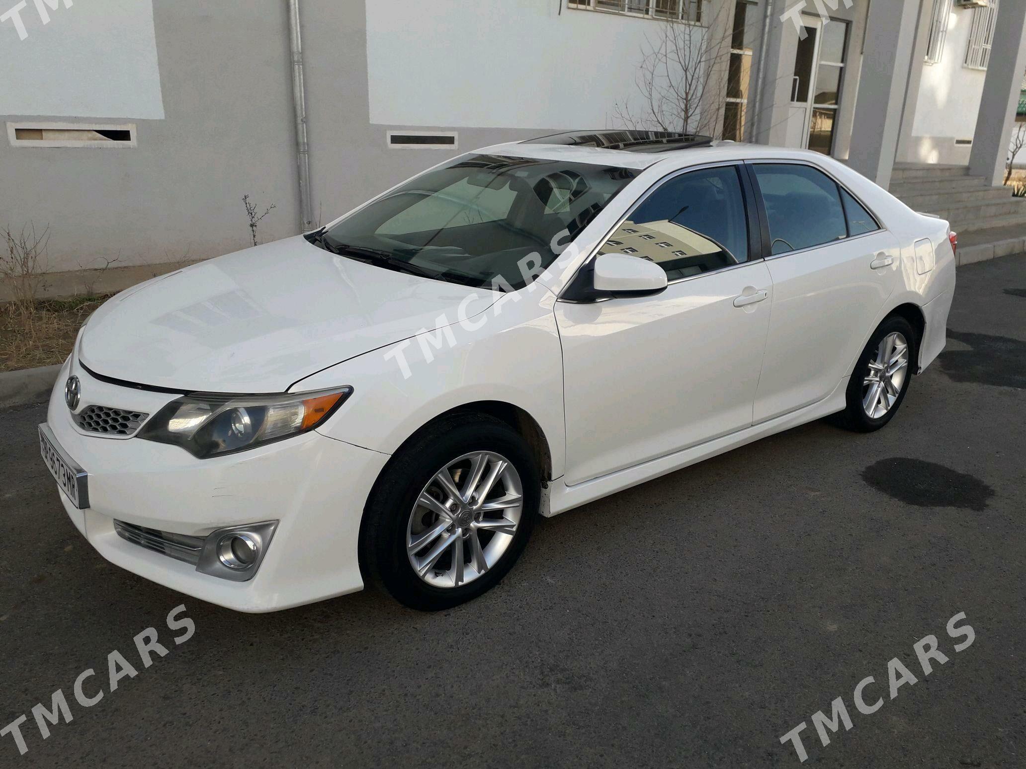 Toyota Camry 2012 - 190 000 TMT - Мургап - img 3
