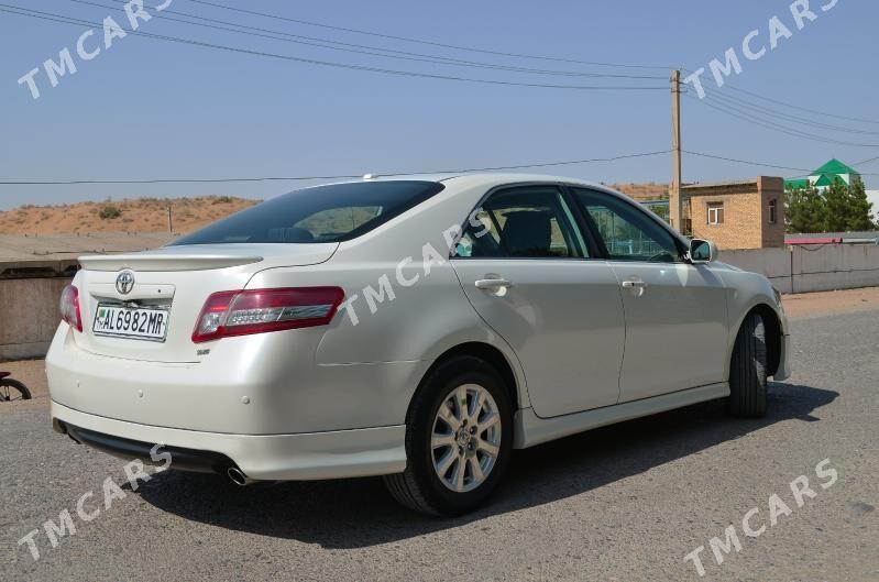 Toyota Camry 2011 - 230 000 TMT - Ýolöten - img 6