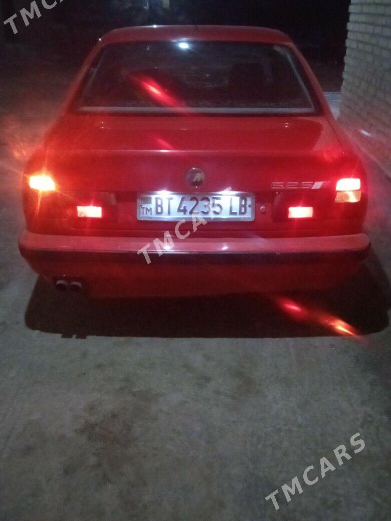 BMW 525 1989 - 45 000 TMT - Çärjew - img 6