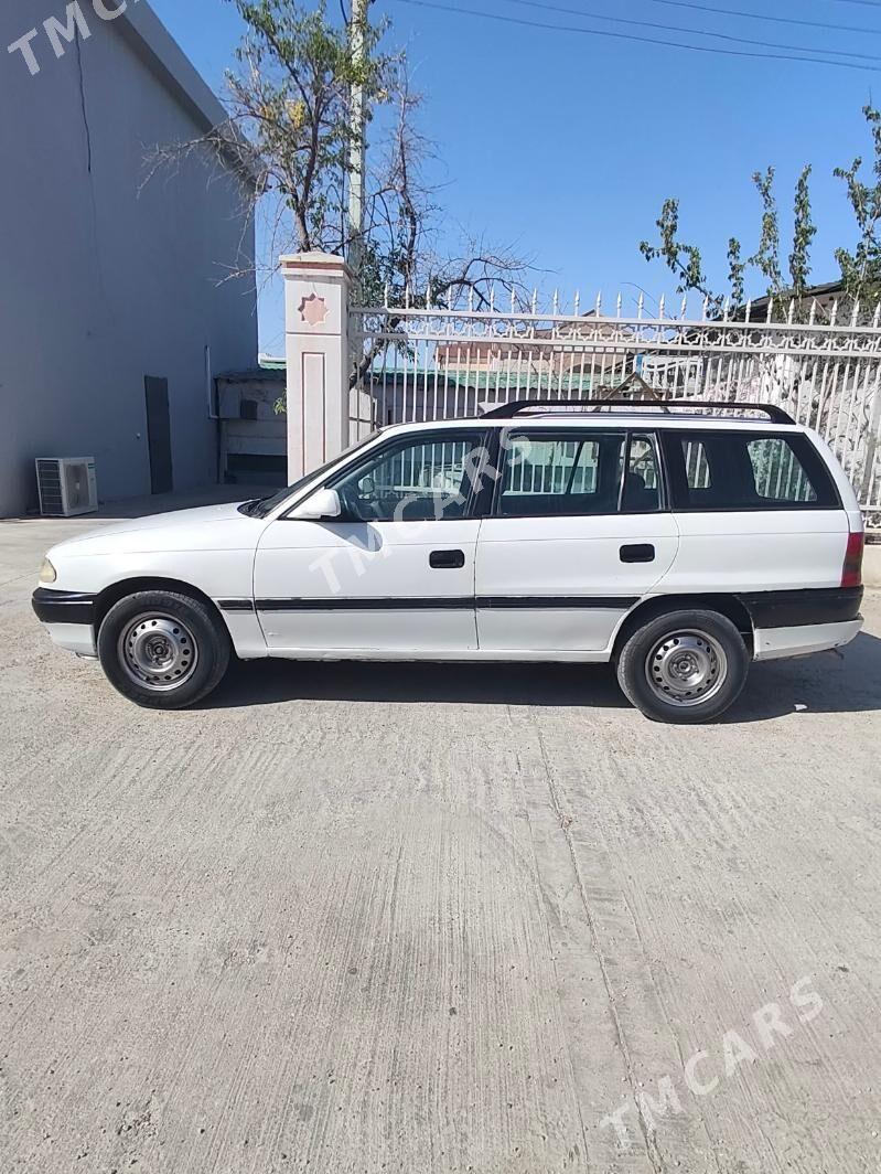 Opel Omega 1998 - 30 000 TMT - Балканабат - img 3