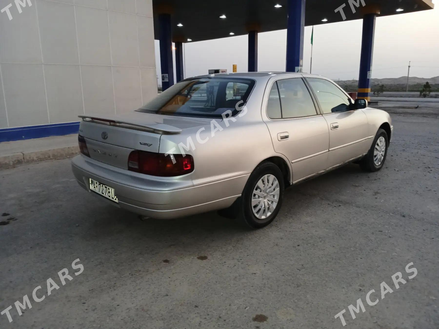 Toyota Camry 1995 - 85 000 TMT - Койтендаг - img 4