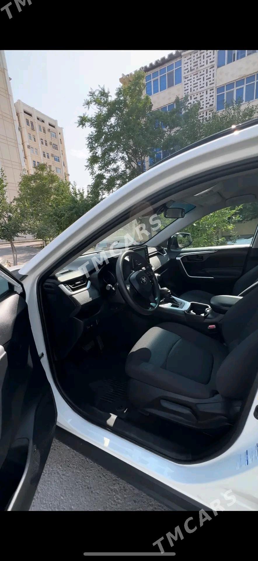 Toyota RAV4 2021 - 340 000 TMT - Ашхабад - img 2