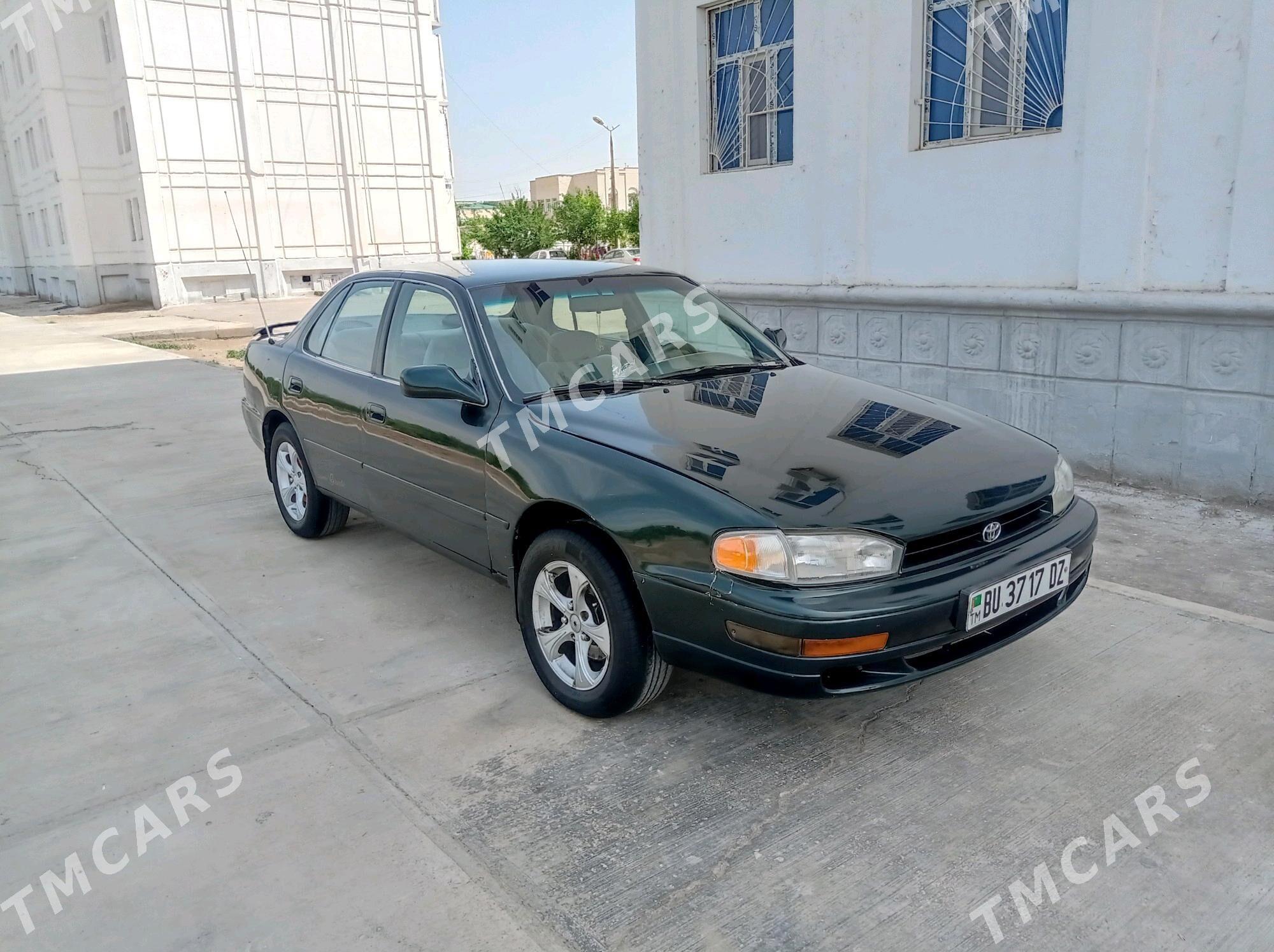 Toyota Camry 1994 - 78 000 TMT - Дашогуз - img 4