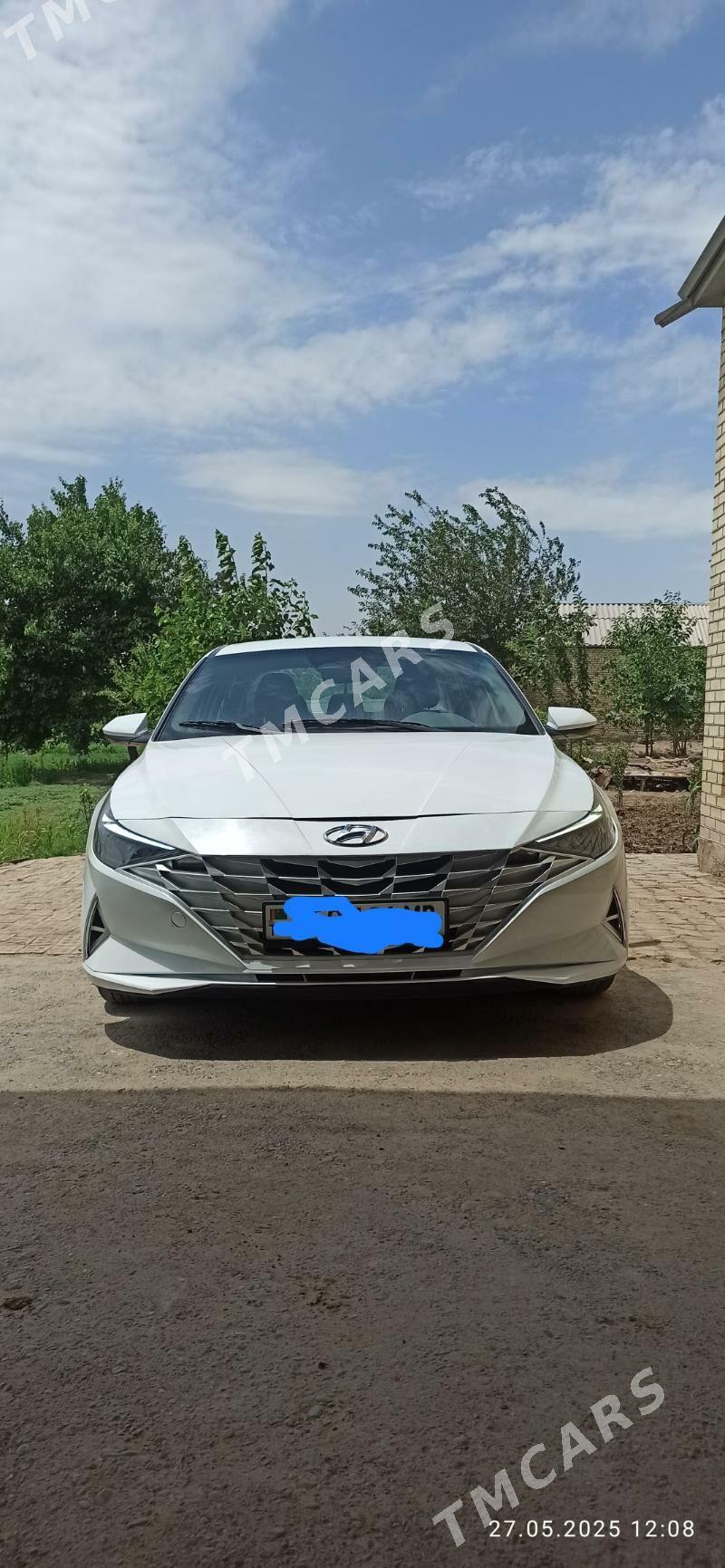 Hyundai Elantra 2022 - 225 000 TMT - Мургап - img 8