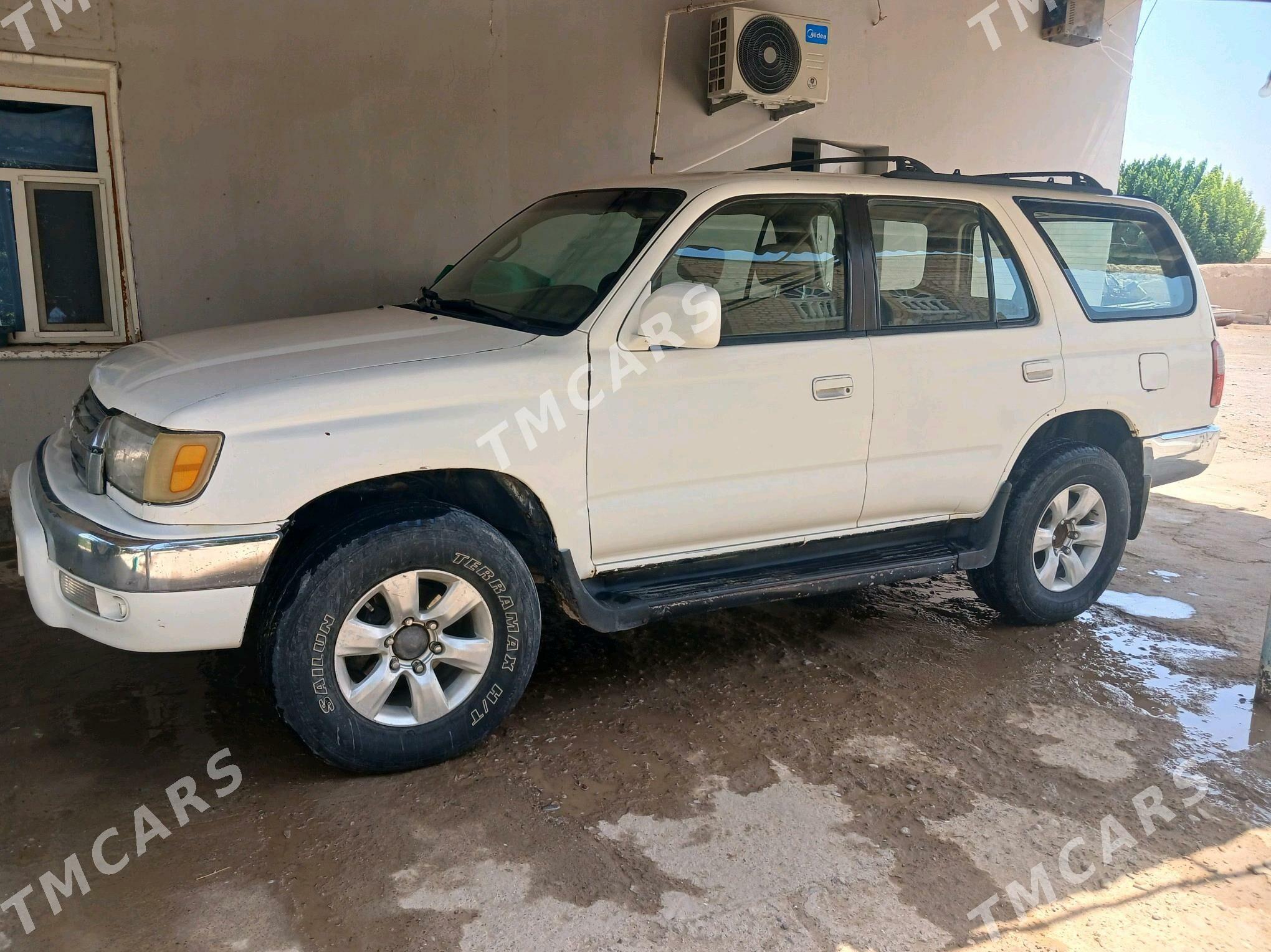 Toyota 4Runner 2002 - 85 000 TMT - Ёлётен - img 2