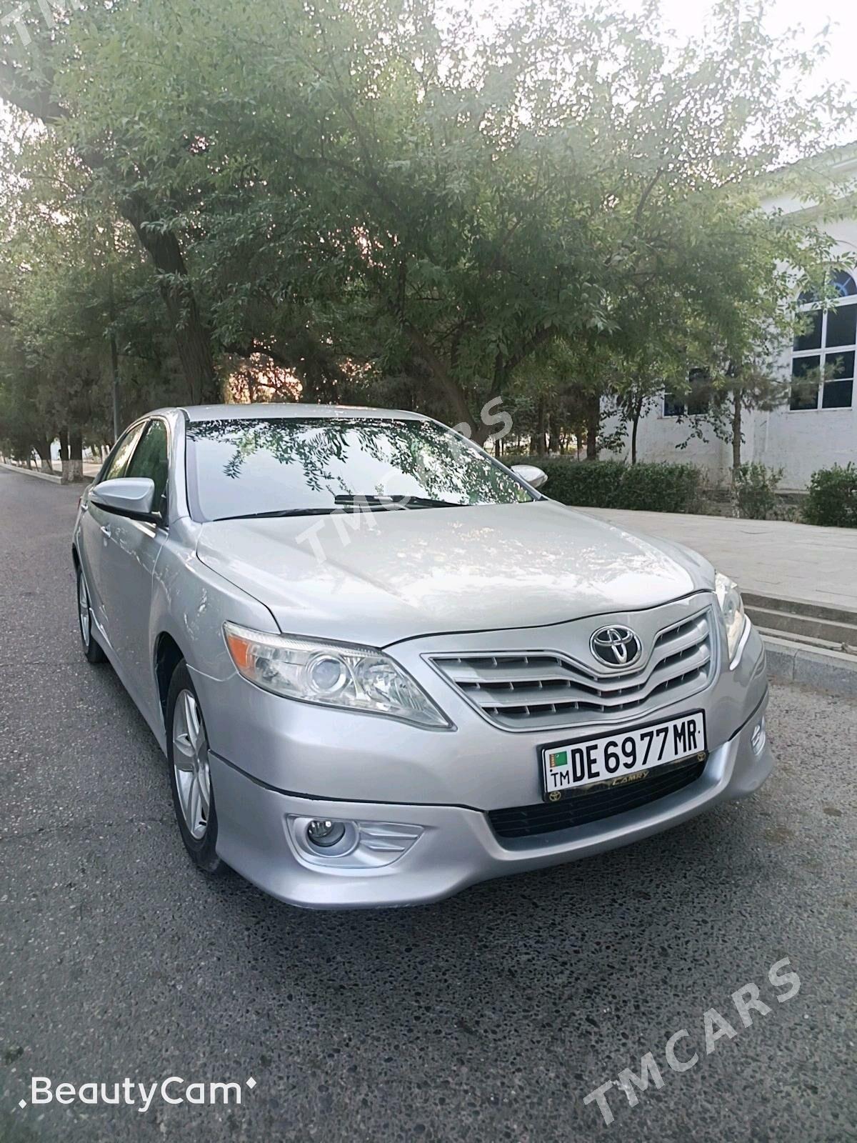 Toyota Camry 2010 - 129 000 TMT - Baýramaly - img 3