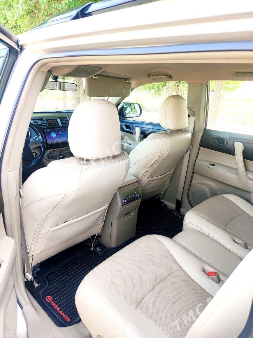 Toyota Highlander 2011 - 279 000 TMT - Sakarçäge - img 4