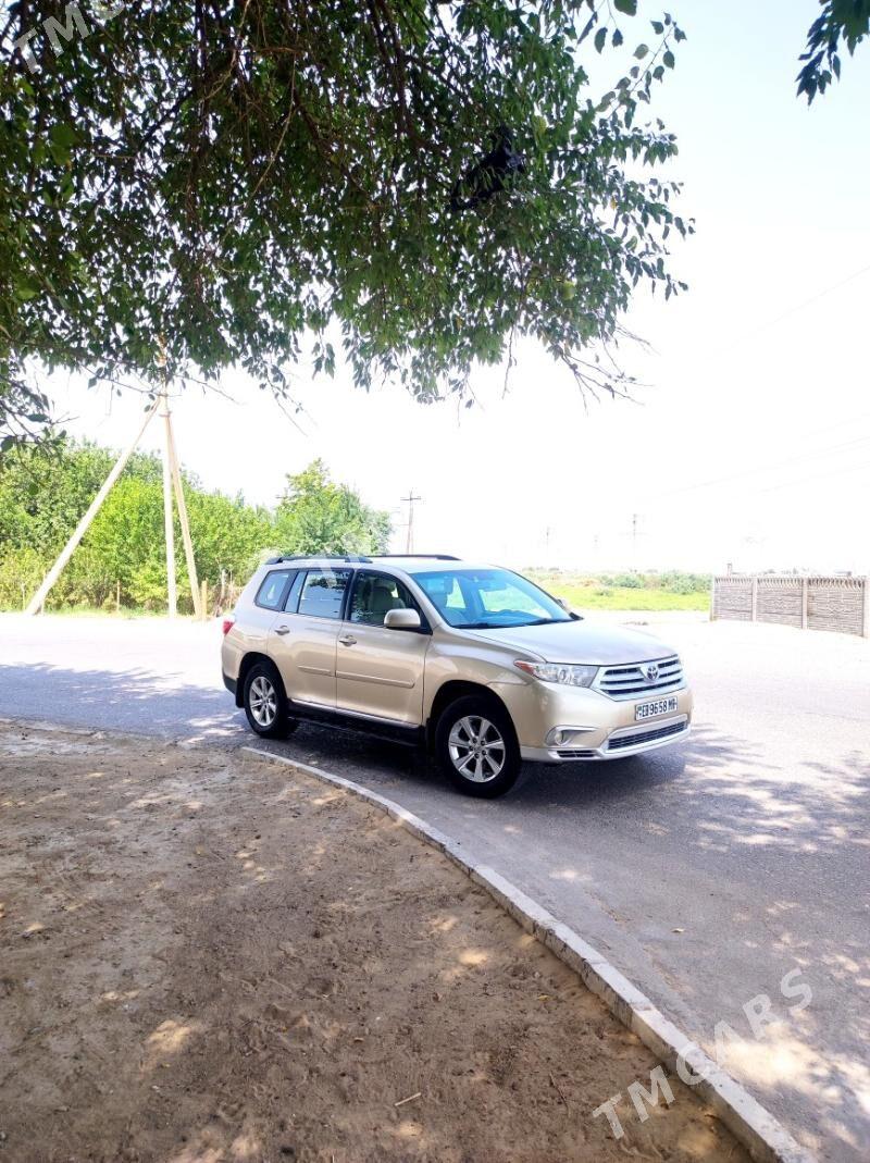 Toyota Highlander 2011 - 279 000 TMT - Sakarçäge - img 8