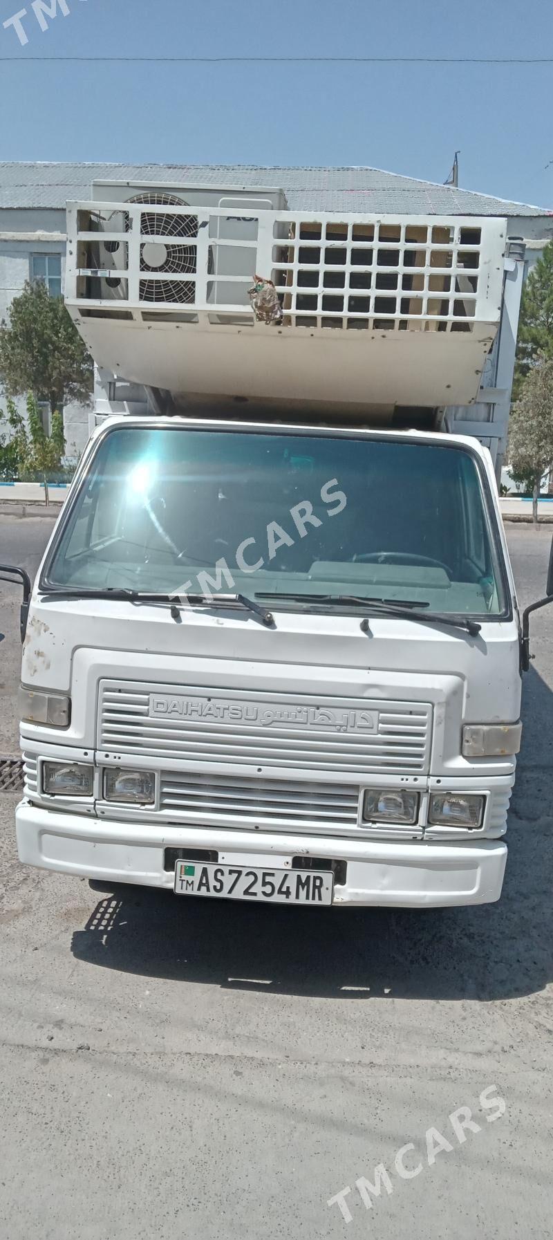 Mitsubishi Canter 1998 - 140 000 TMT - Мары - img 2