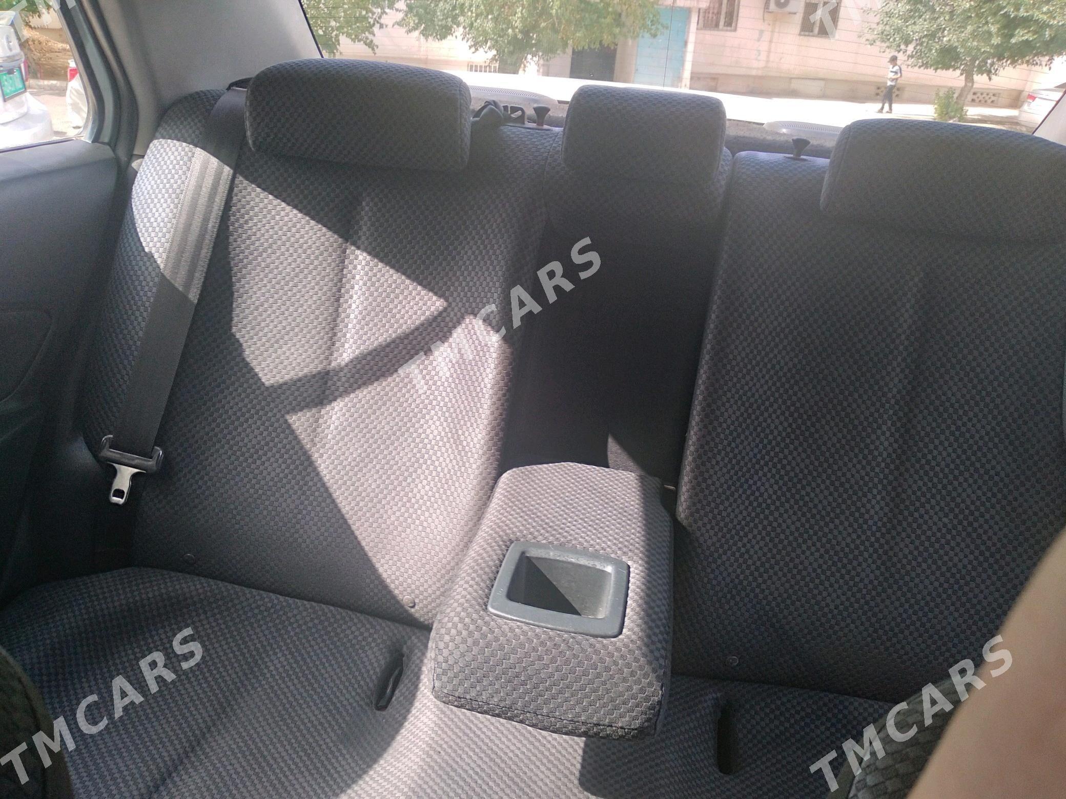 Toyota Yaris 2006 - 115 000 TMT - Ашхабад - img 5