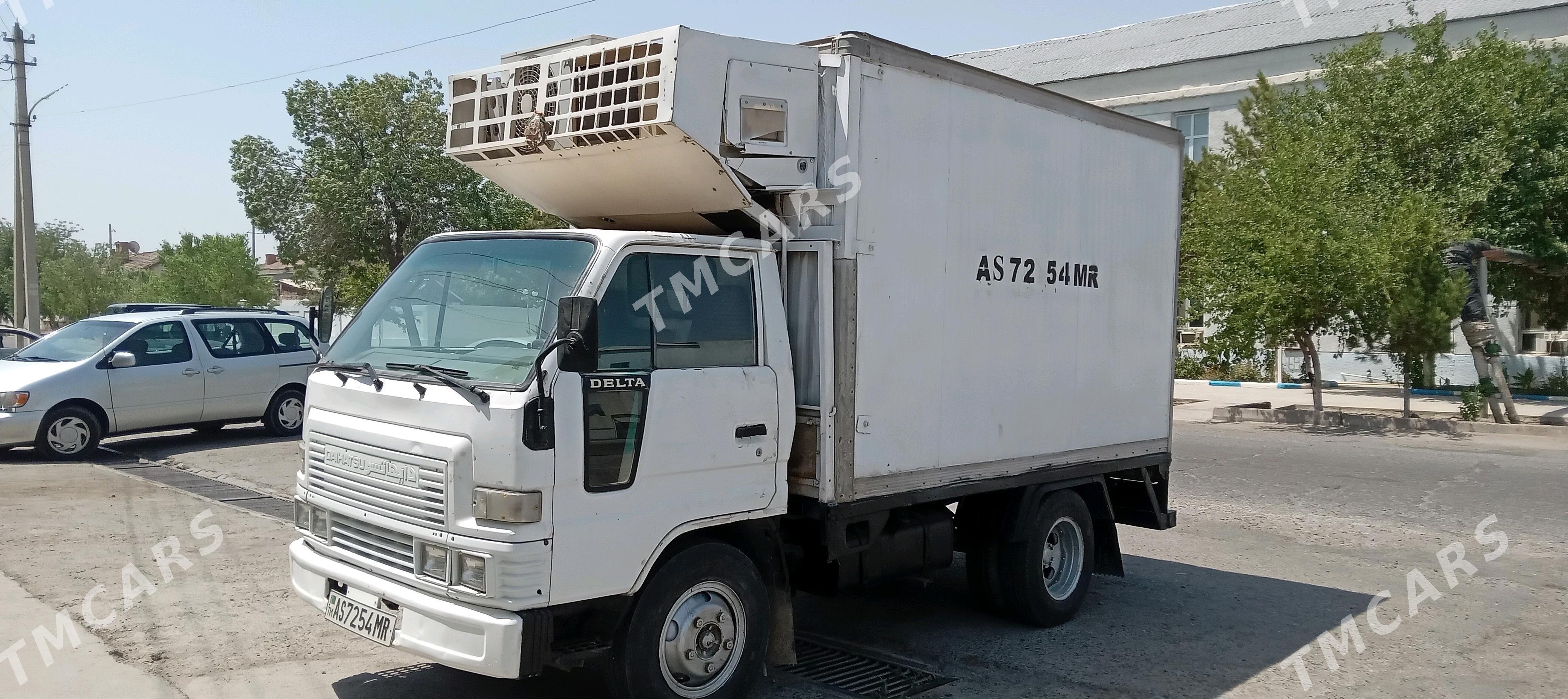 Mitsubishi Canter 1998 - 140 000 TMT - Мары - img 6