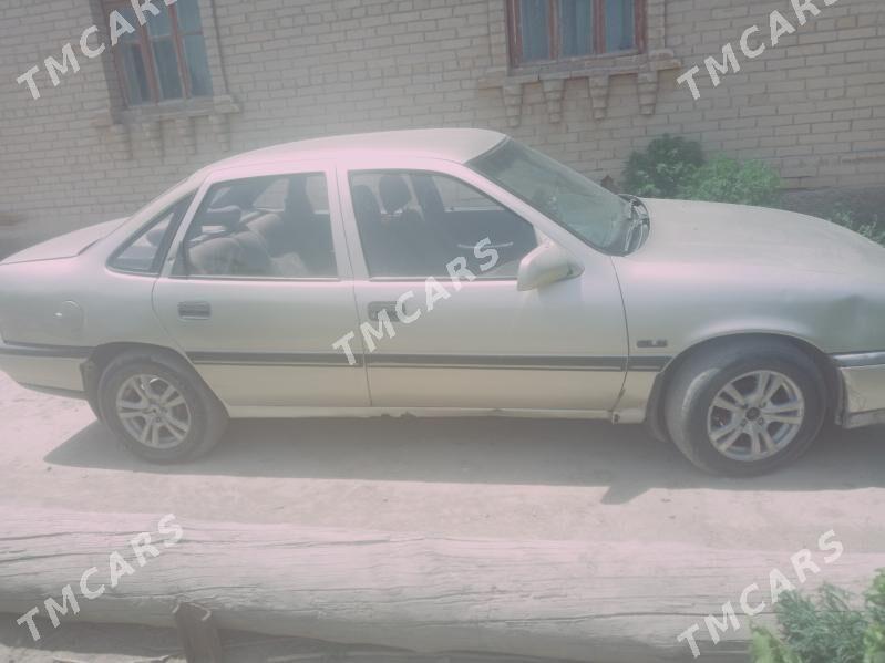 Opel Vectra 1991 - 22 000 TMT - Чарджоу - img 2