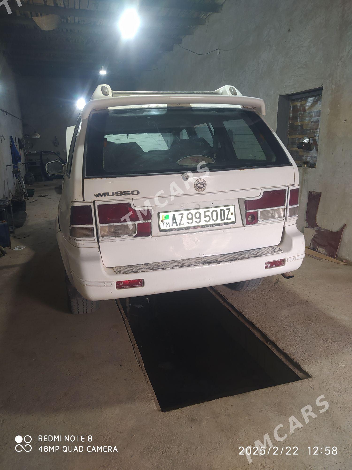 Toyota Musso 2002 - 60 000 TMT - Гурбансолтан Едже - img 3