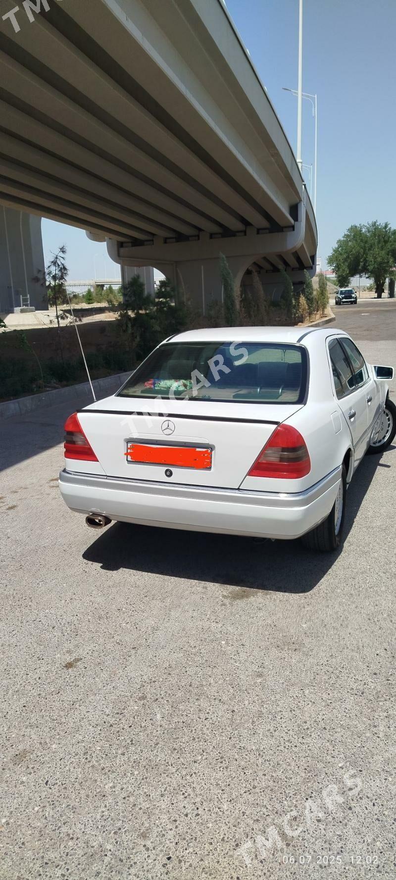 Mercedes-Benz C320 1996 - 73 000 TMT - Бедев - img 3
