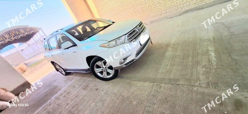 Toyota Highlander 2011 - 280 000 TMT - Halaç - img 6