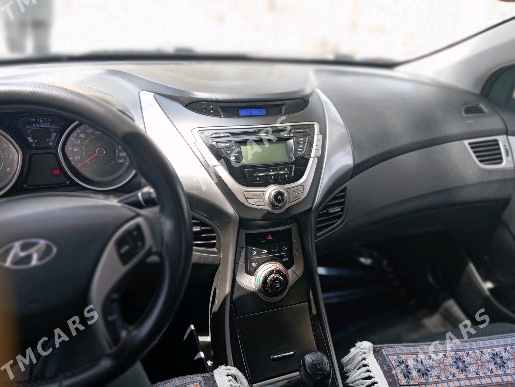 Hyundai Elantra 2013 - 165 000 TMT - Ашхабад - img 2