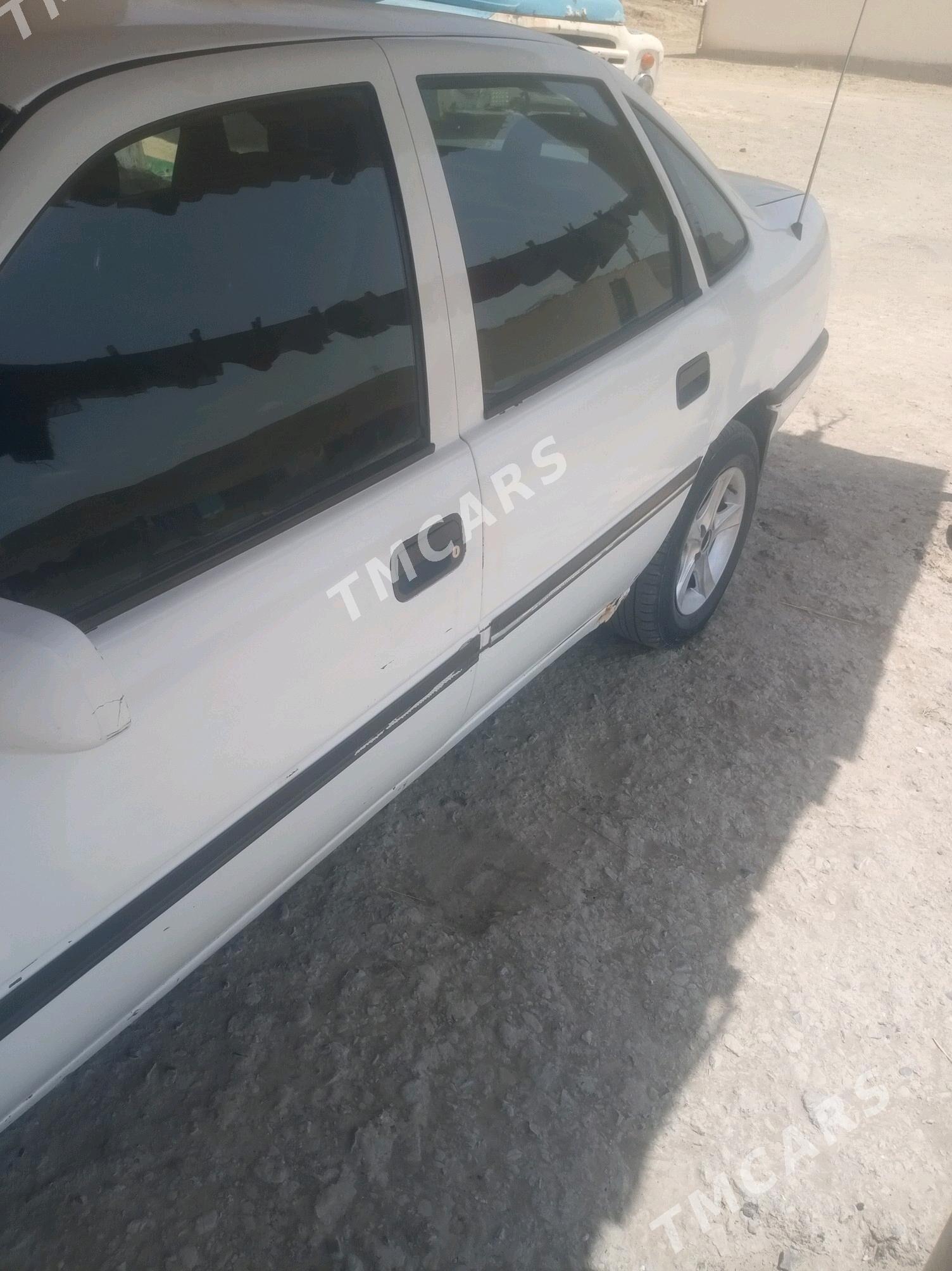 Opel Vectra 1995 - 29 000 TMT - Махтумкули - img 4