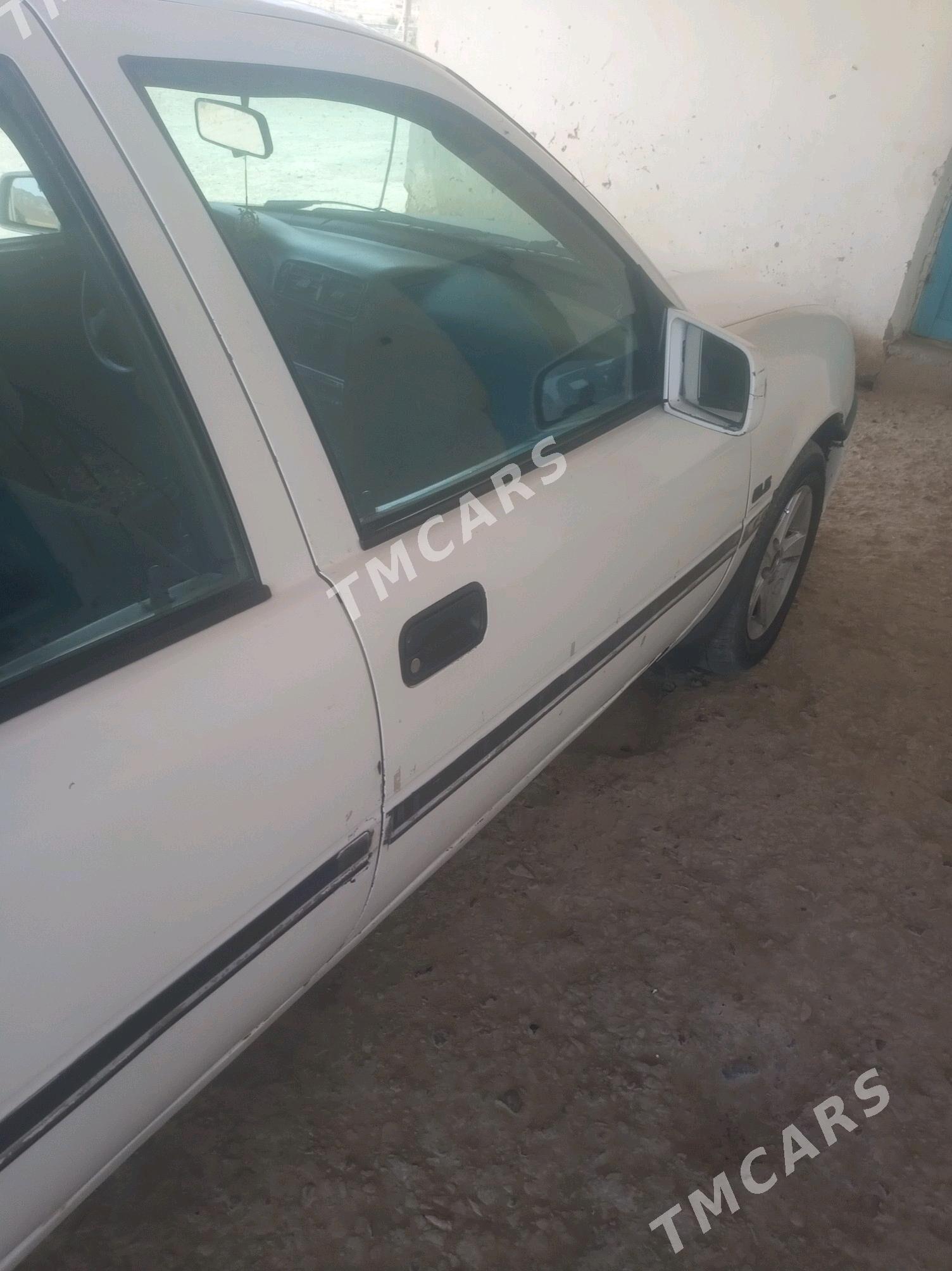 Opel Vectra 1995 - 29 000 TMT - Махтумкули - img 2