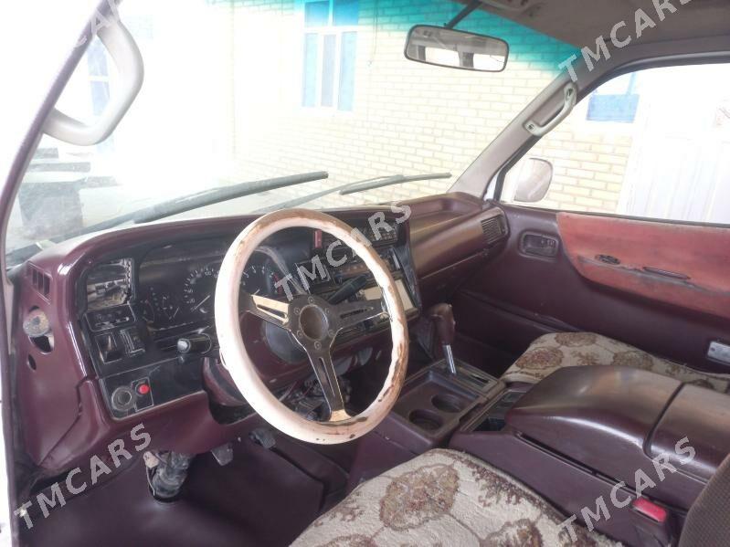 Toyota Hiace 1993 - 65 000 TMT - Мары - img 5
