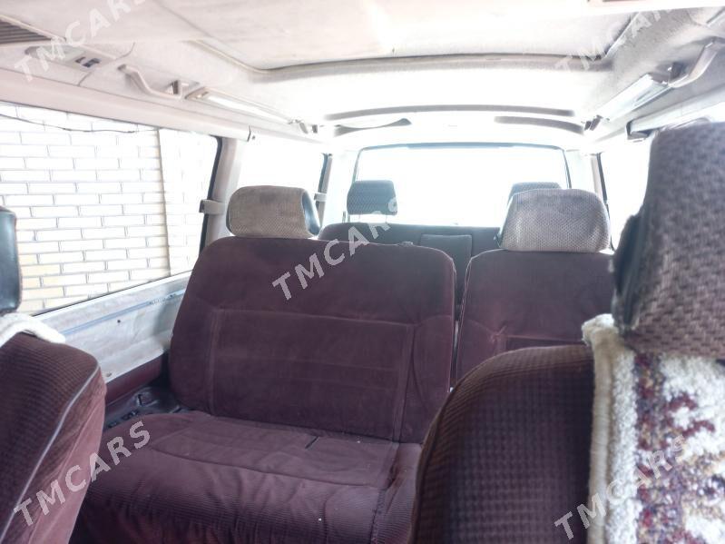 Toyota Hiace 1993 - 65 000 TMT - Мары - img 8