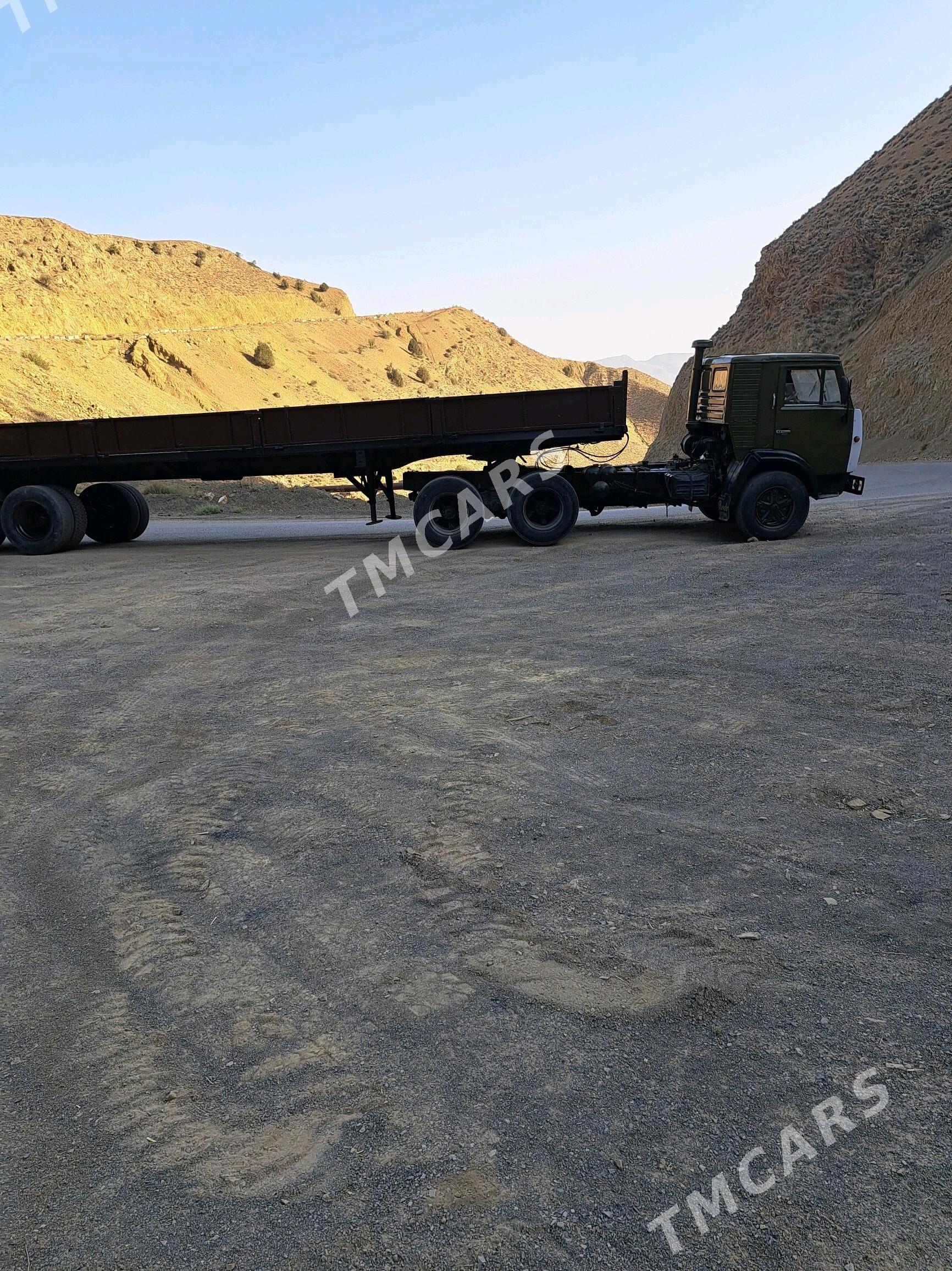 Kamaz 5410 1984 - 220 000 TMT - Bäherden - img 4