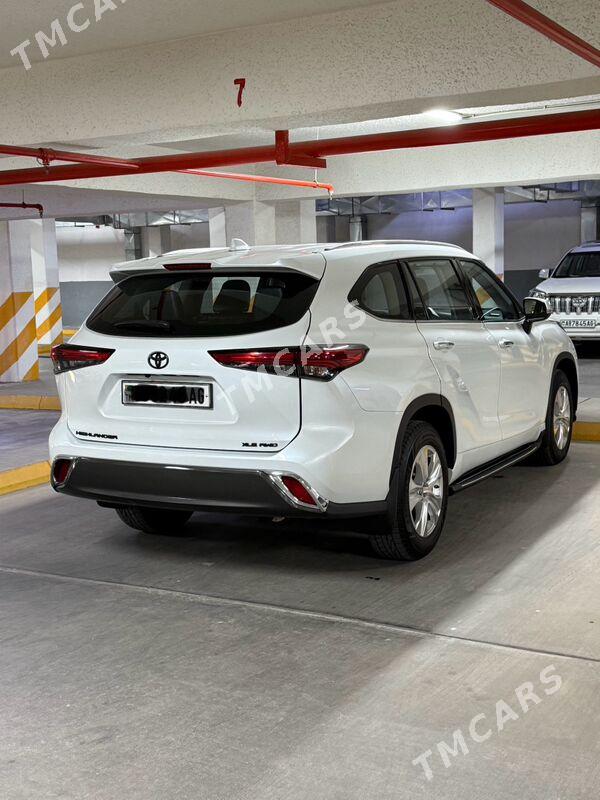 Toyota Highlander 2022 - 570 000 TMT - Aşgabat - img 2