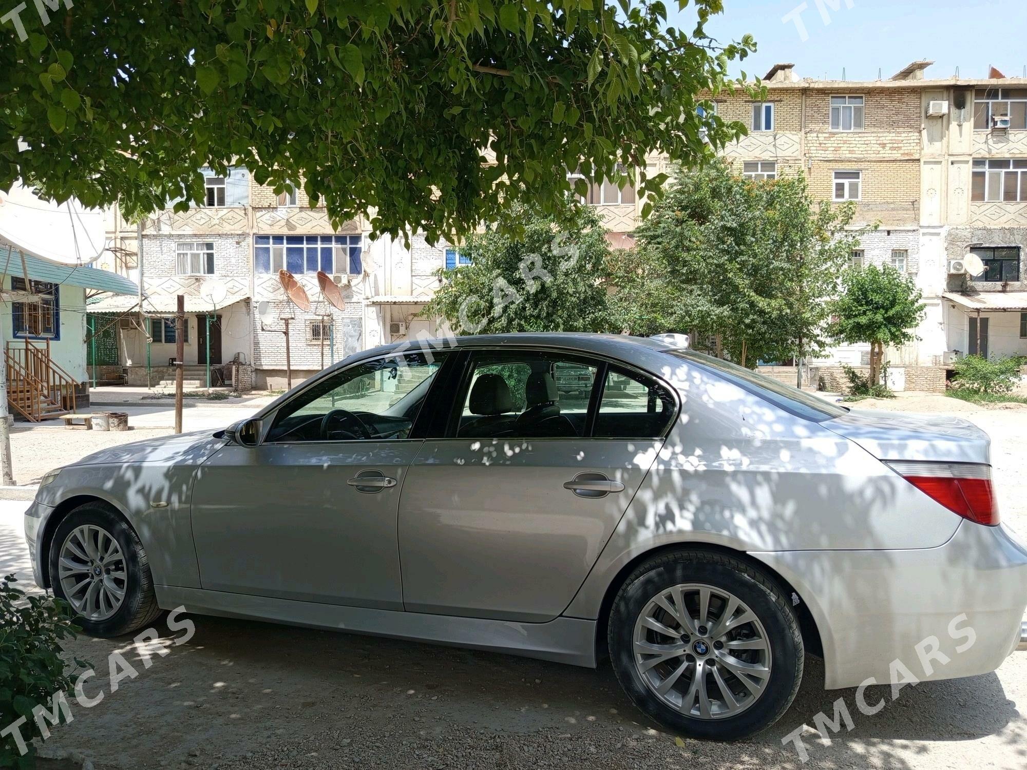 BMW E60 2004 - 170 000 TMT - Балканабат - img 4