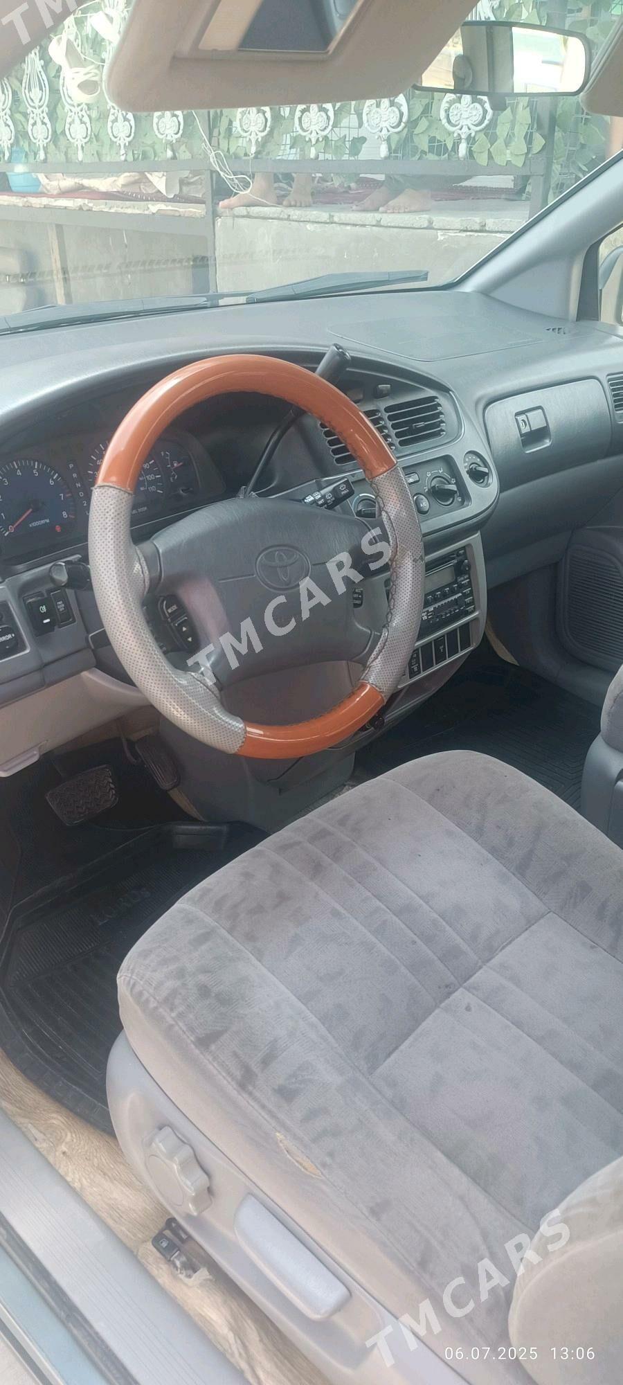 Toyota Sienna 2003 - 158 000 TMT - Дашогуз - img 7
