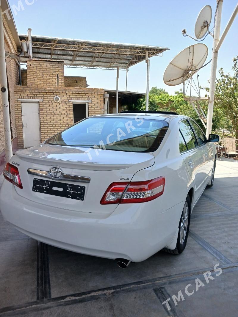 Toyota Camry 2009 - 180 000 TMT - Мары - img 9