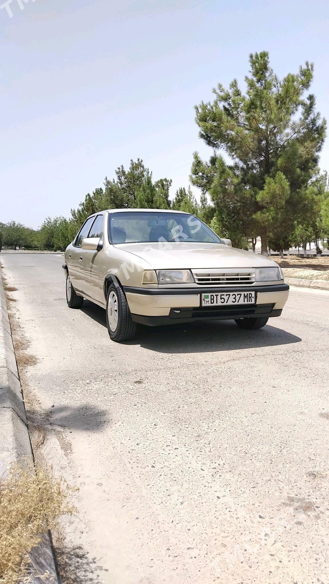 Opel Vectra 1990 - 40 000 TMT - Mary - img 4