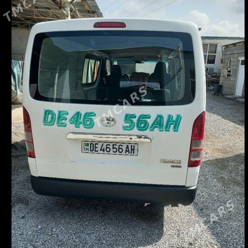 Toyota Hiace 2010 - 270 000 TMT - Tejen - img 2