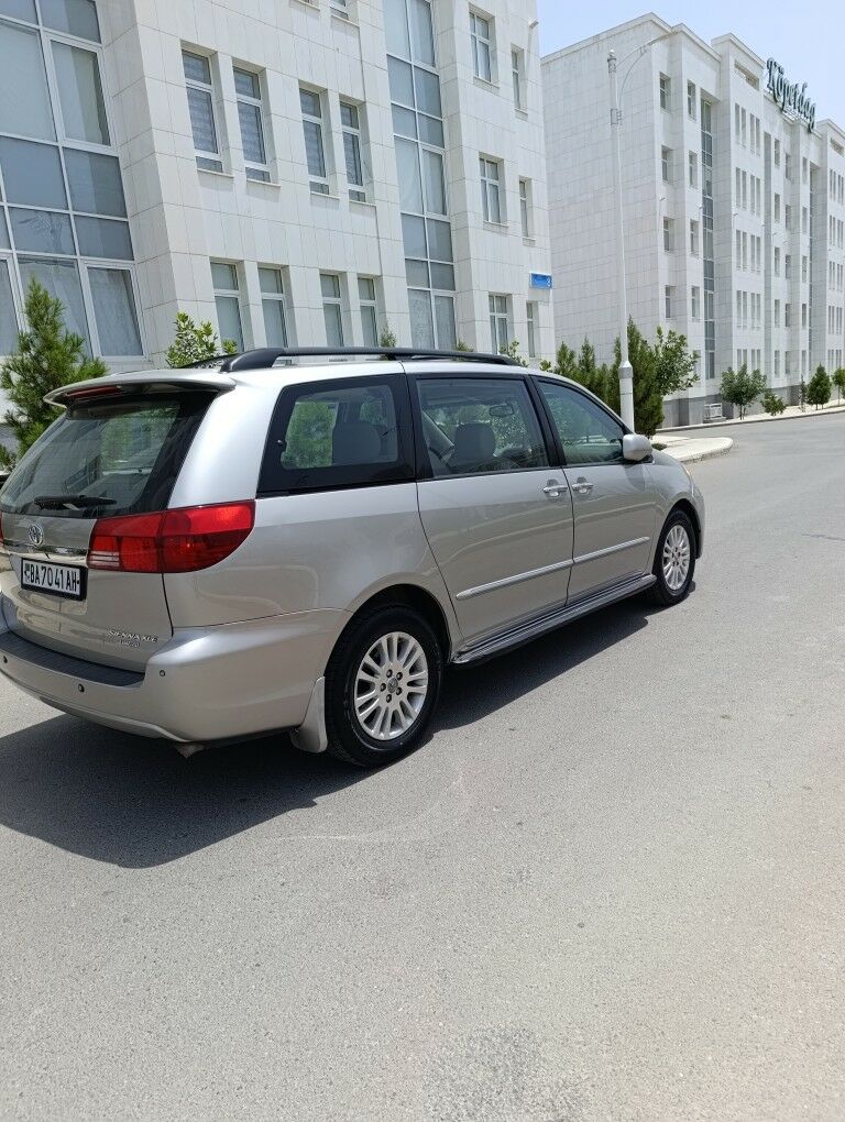 Toyota Sienna 2004 - 260 000 TMT - Бузмеин - img 5