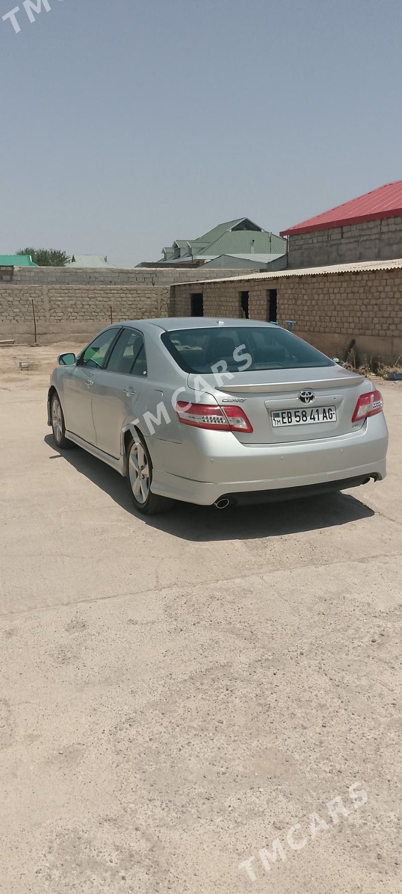 Toyota Camry 2010 - 172 000 TMT - Aşgabat - img 2