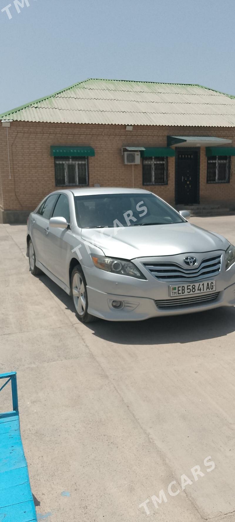 Toyota Camry 2010 - 172 000 TMT - Aşgabat - img 3