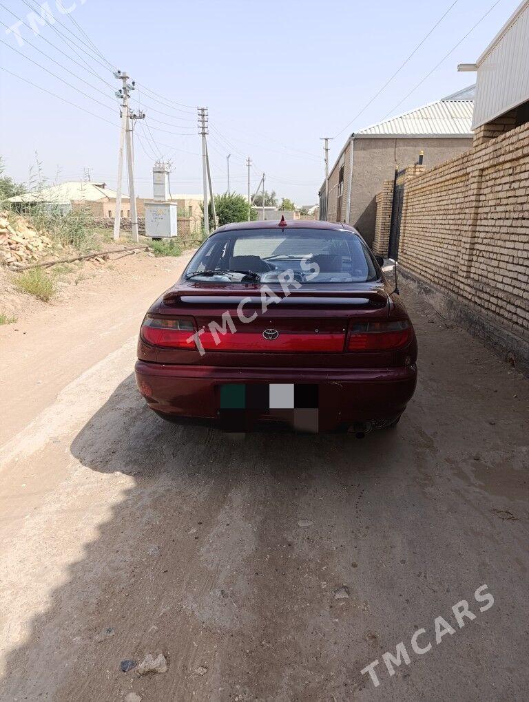 Toyota Carina 1993 - 35 000 TMT - Ёлётен - img 3