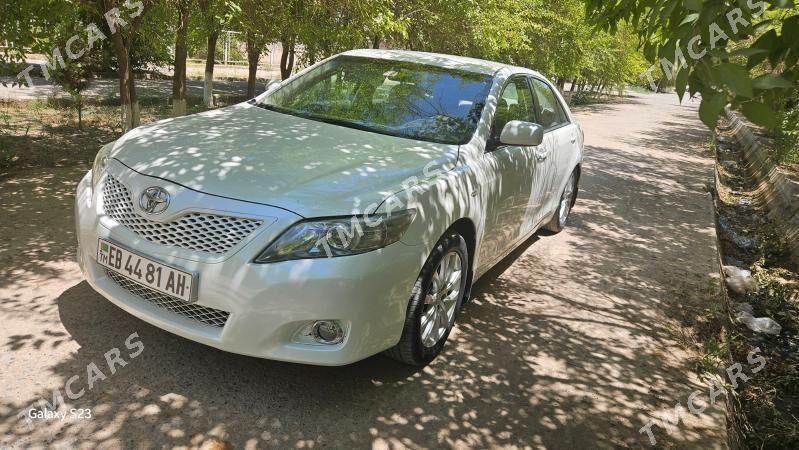 Toyota Camry 2011 - 140 000 TMT - Теджен - img 2