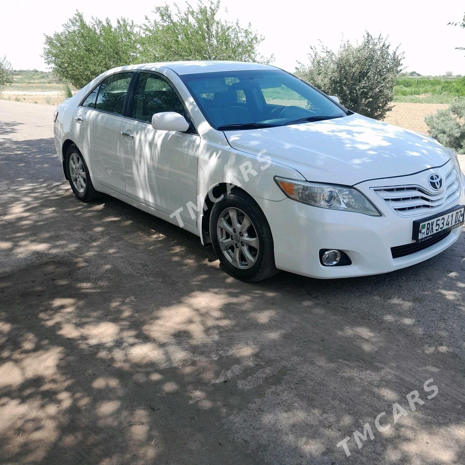 Toyota Camry 2010 - 180 000 TMT - Гороглы (Тагта) - img 2