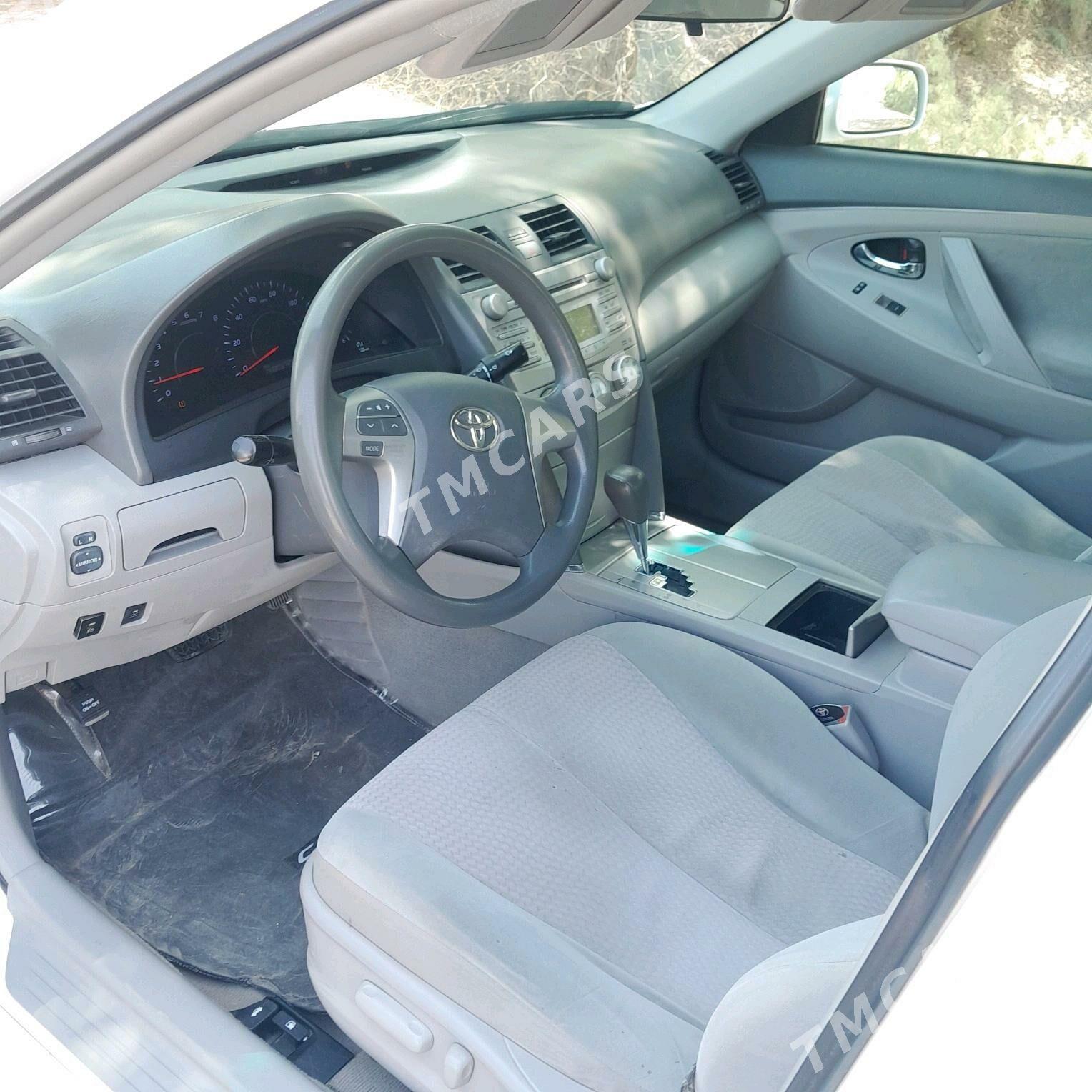 Toyota Camry 2010 - 180 000 TMT - Гороглы (Тагта) - img 5