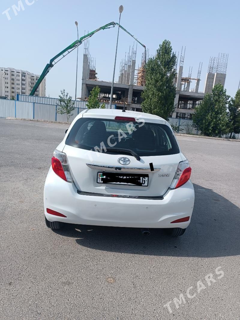 Toyota Yaris 2013 - 139 000 TMT - Ашхабад - img 2