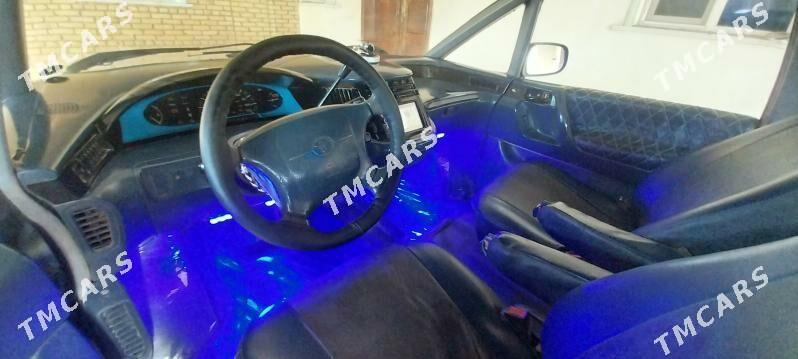 Toyota Previa 1993 - 76 000 TMT - Халач - img 4