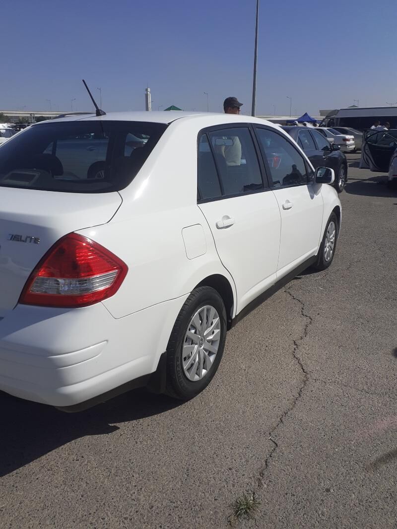 Nissan Versa 2010 - 100 000 TMT - Türkmenabat - img 7