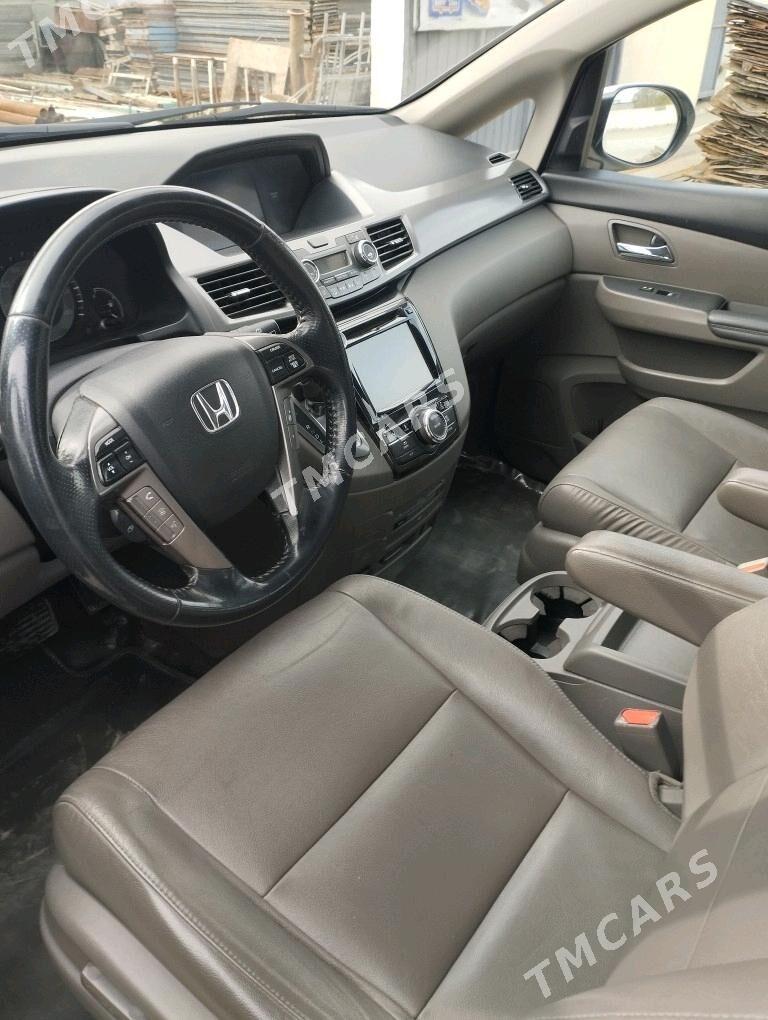 Honda Odyssey 2016 - 300 000 TMT - Анев - img 7