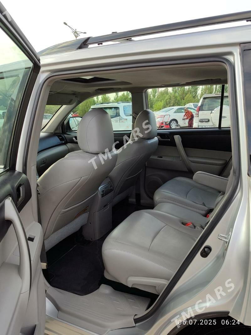 Toyota Highlander 2011 - 360 000 TMT - Дашогуз - img 8