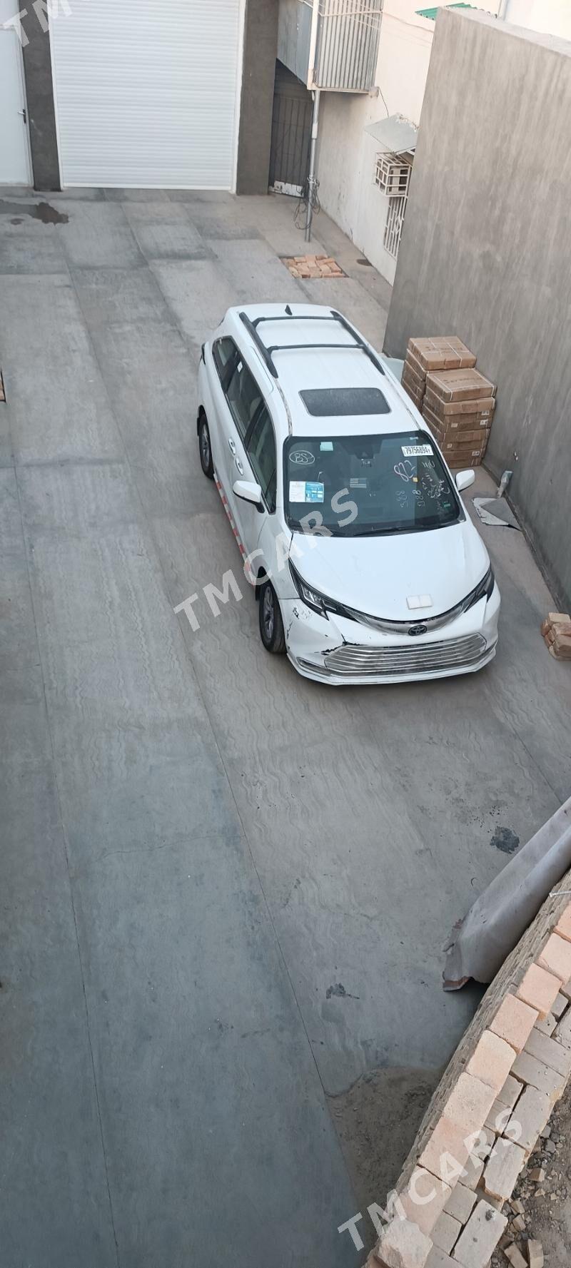 Toyota Sienna 2022 - 490 000 TMT - Mary - img 4