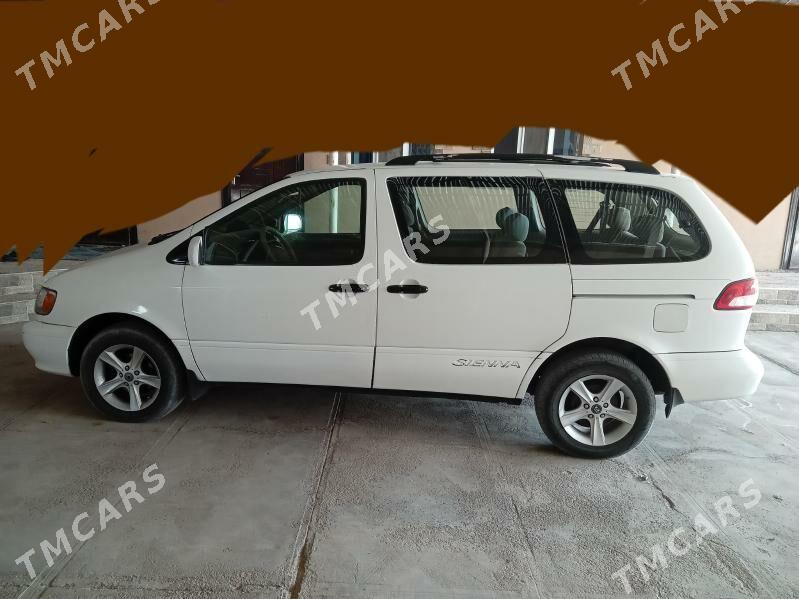 Toyota Sienna 2002 - 150 000 TMT - Ýolöten - img 2